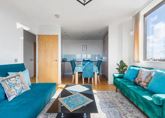 London City View Apartment, Short Walk To Tower Bridge, Free Parking