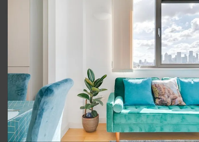 London City View Apartment, Short Walk To Tower Bridge, Free Parking